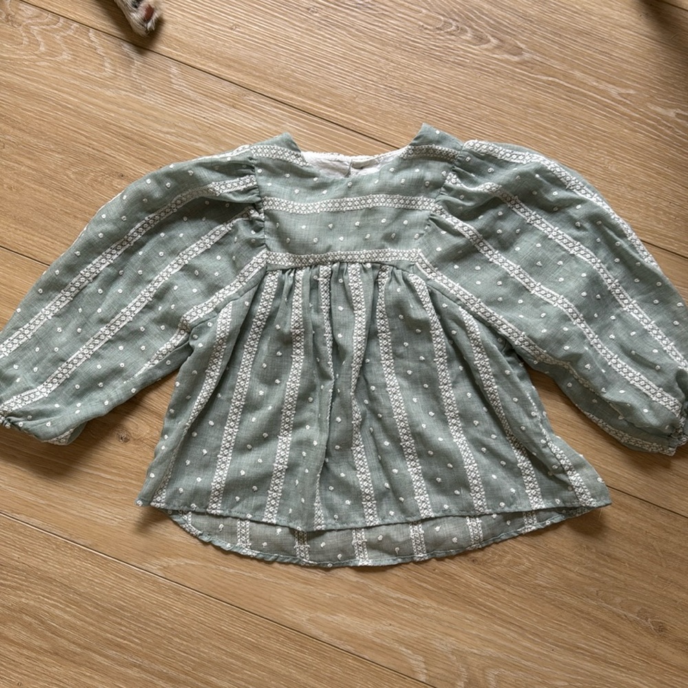 Zara. Long sleeve top. Pretty white embroidery.